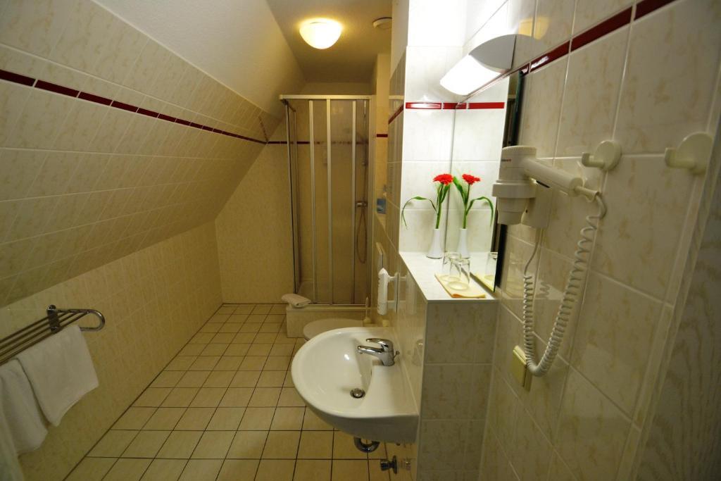 Hotel Am Rugard Берген-ауф-Рюген Экстерьер фото