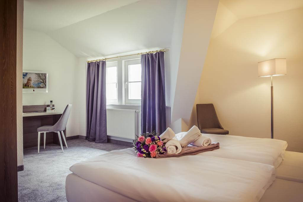 Hotel Am Rugard Берген-ауф-Рюген Экстерьер фото